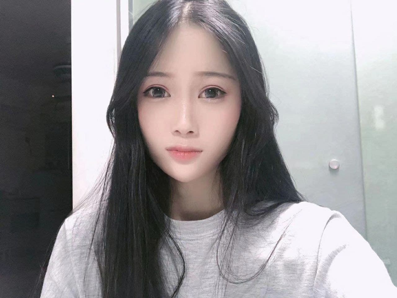 00后兼职学生妹，逼贼紧