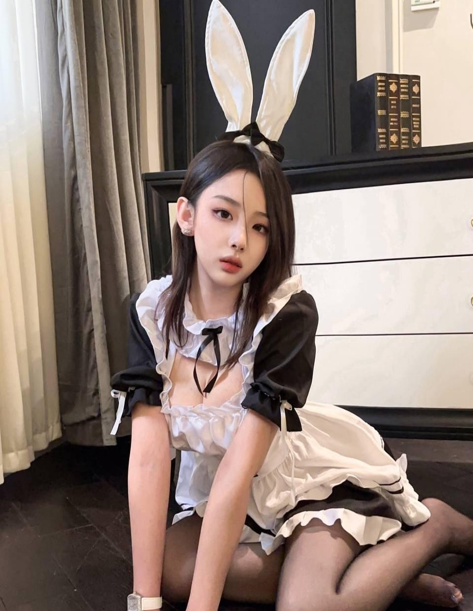 00后极品尤物下紧水多