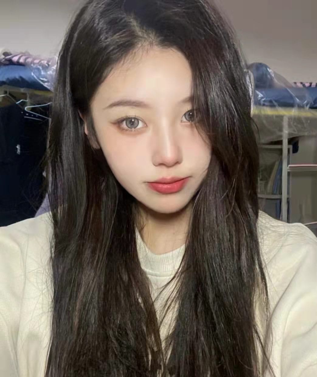 00后舞蹈老师首次下海