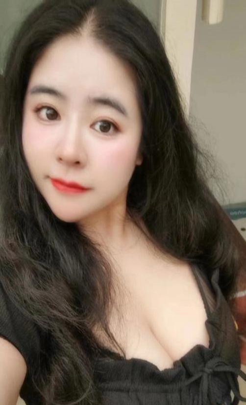 G杯乳神露露