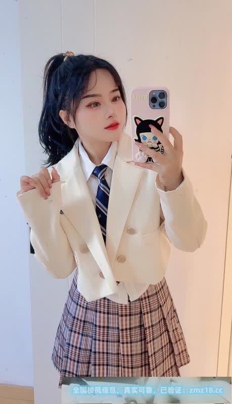 JK制服软妹子