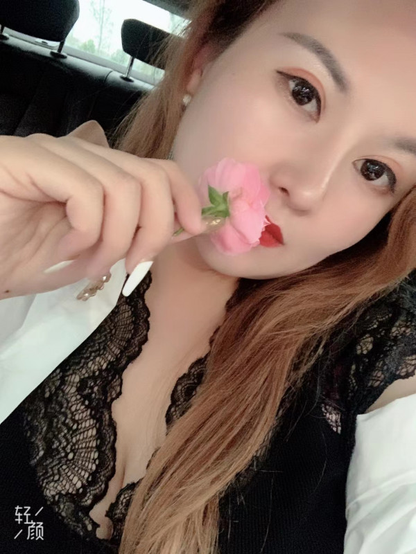 一个骚货