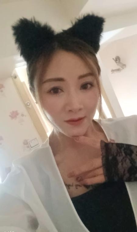一字马少妇