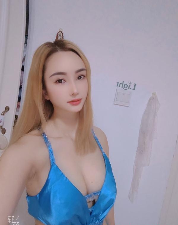 一线天少妇白雪梅