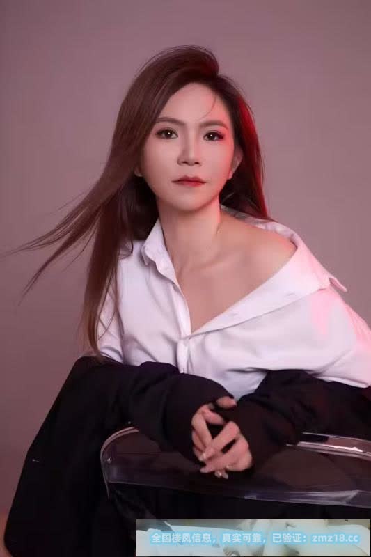 上城女友型妹子