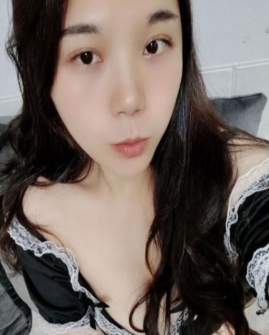 东莞莞式大胸雯雯