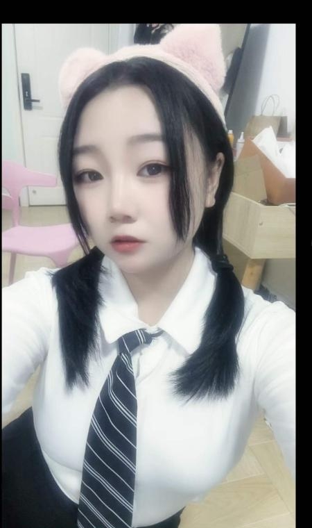 丰乳肥臀瑶瑶