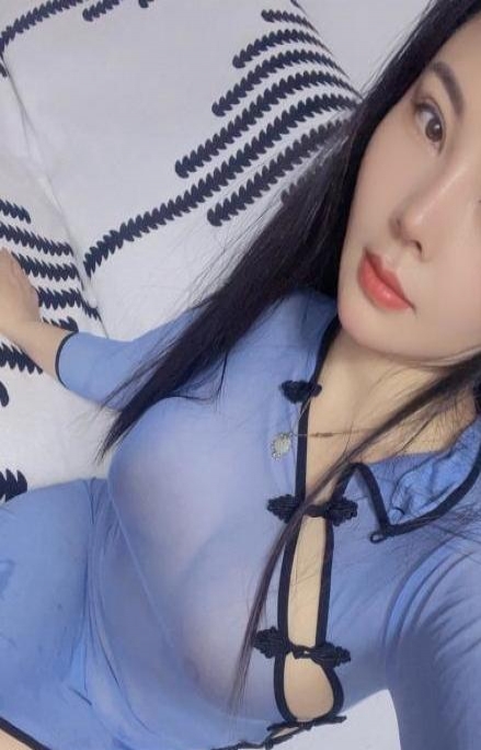 丰润大奶牛少妇
