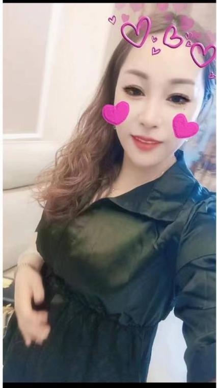 丰满可以肛交的少妇