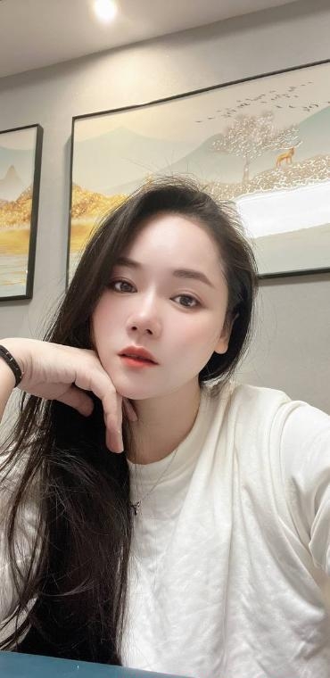 丰满服务丰臀乐乐