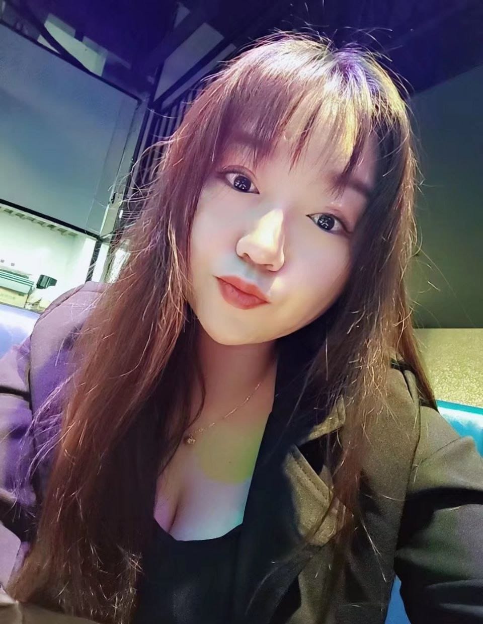 乐乐38F可爱型西北口味巨乳粉嫩包子一线天