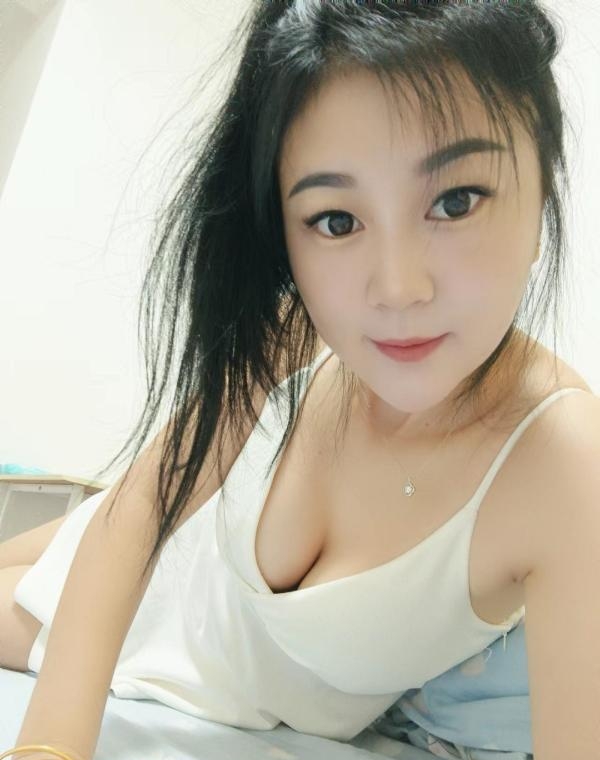 二七区菲菲