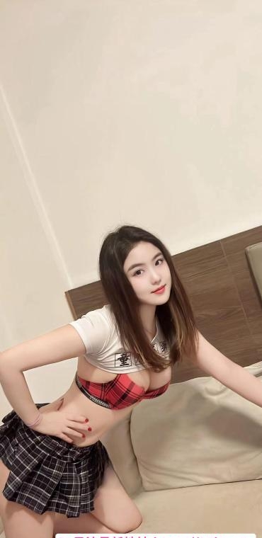 二刷白云大胸翘臀小敏