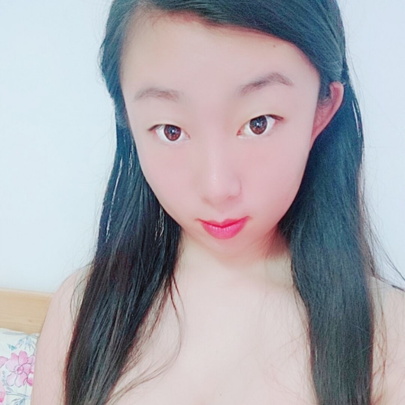 五塘广场微胖妹子