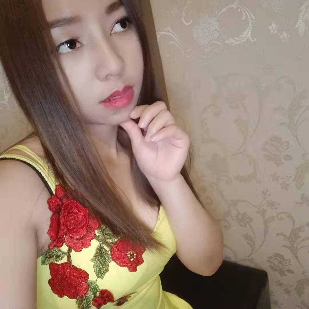体验温柔气质兼职妹子，阴道会自动收缩