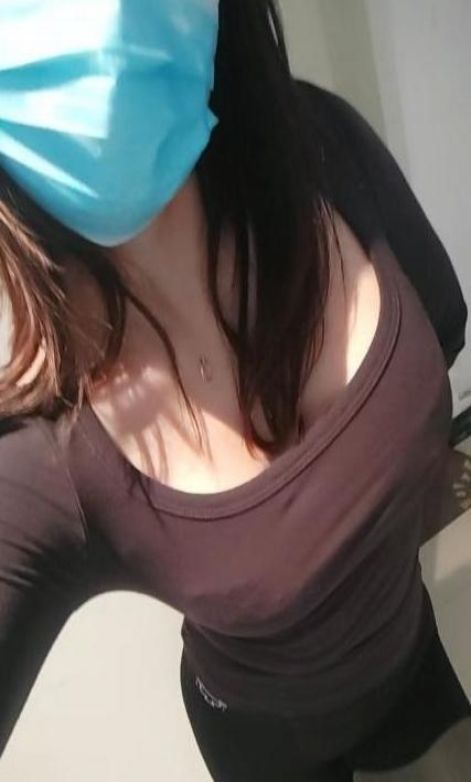 健身的御姐型骚少妇