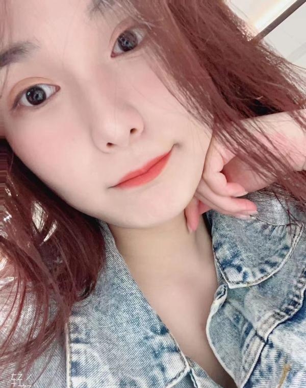 光谷年轻妹子