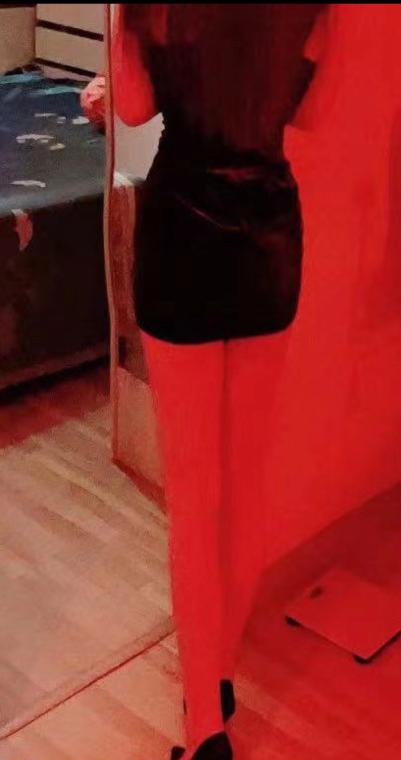 克拉广场大奶妹