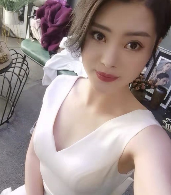 刚下海做的小少妇