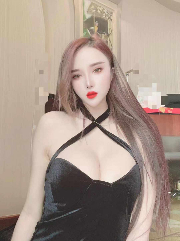 刚到南京的性感波神