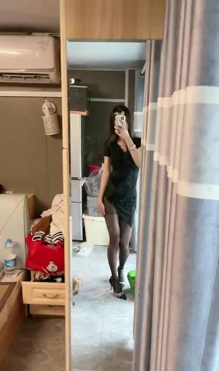 制服丝袜小姐