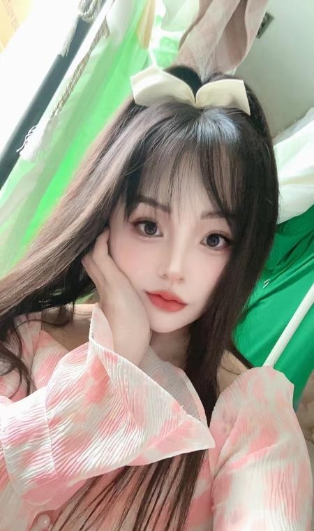 制服口爆小姐姐