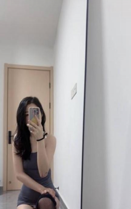 制服控微胖小少妇