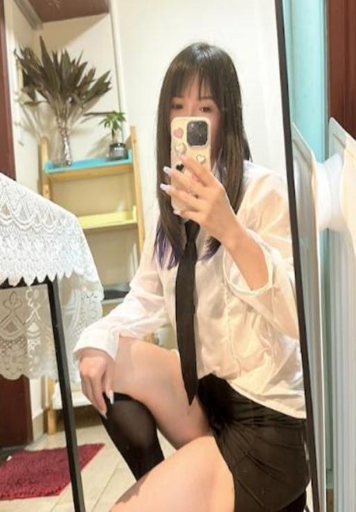 制服美腿娜娜