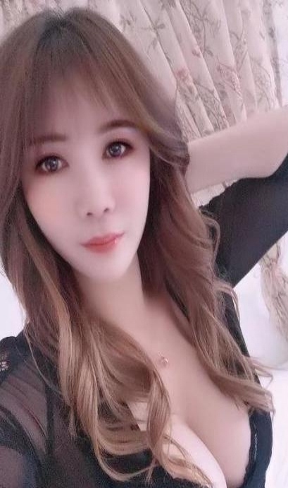 华唐路东北小姐姐