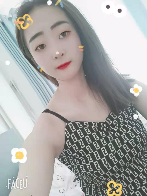 单眼皮女生