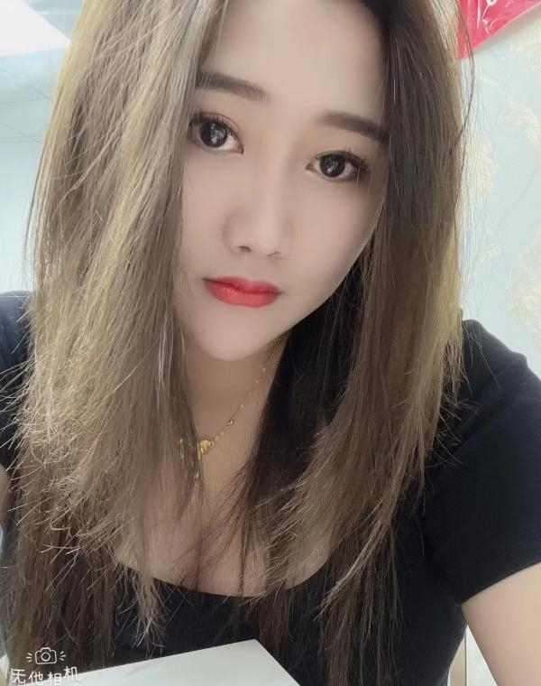 南山西丽大胸丰满妹妹