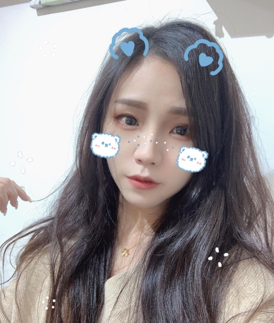 双桥高颜值刚下水妹子