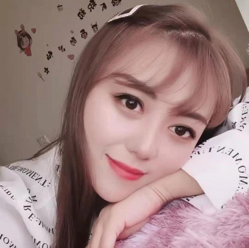 双龙大道美女