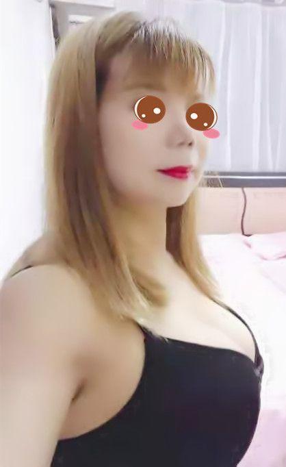 口活不错的轻熟女