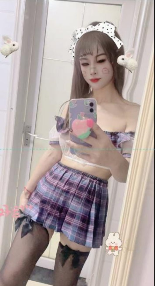 可亲苗条骚妇