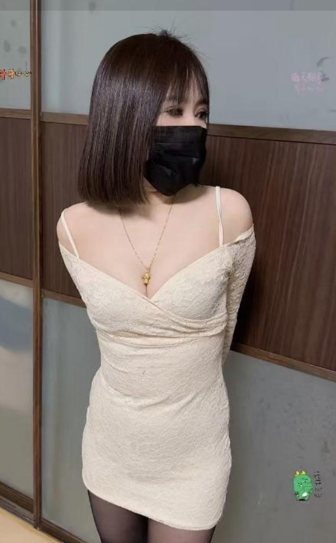 吕营的苗条妹儿