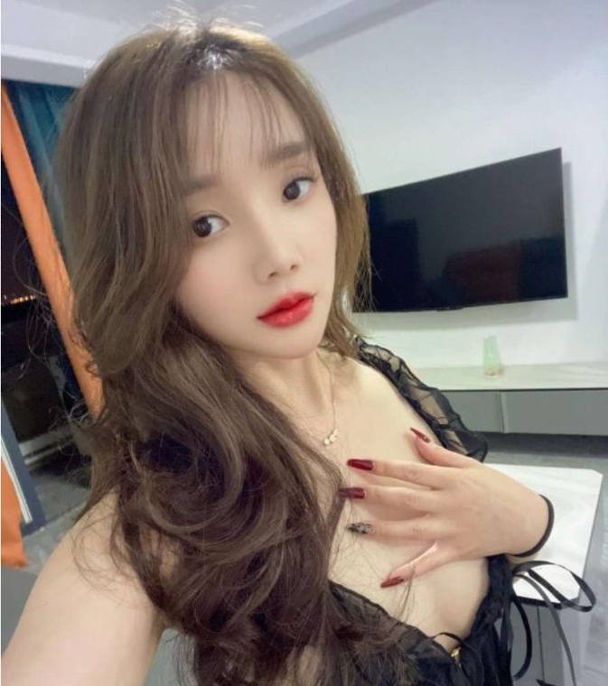 吴中漂亮妹妹