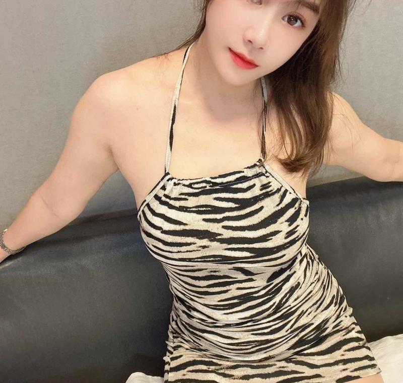 吴江豹纹美女