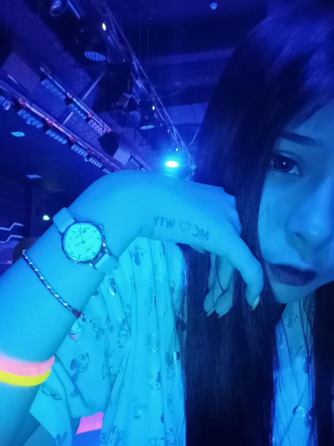 啪啪啪，小姐姐水多粉嫩，身材超好