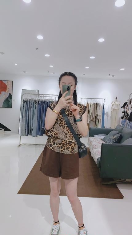 喷水姐姐在大港