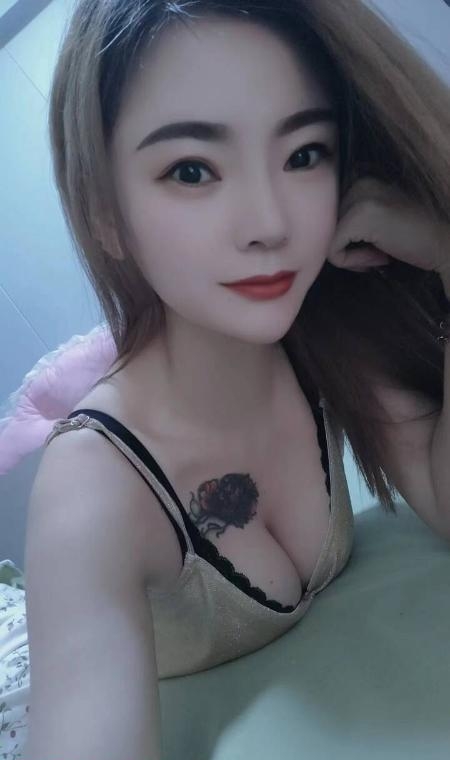固戍性感猫咪