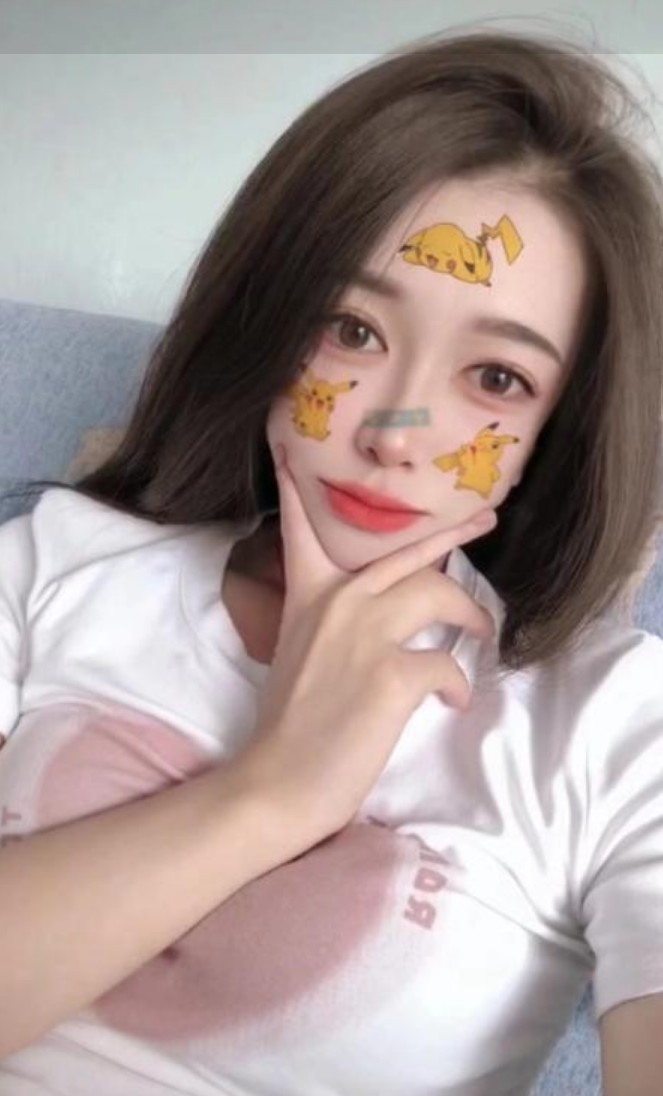 大东后门女孩