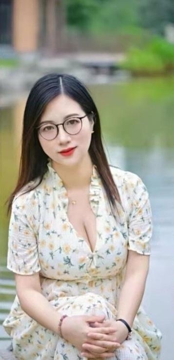 大奶可颜she
