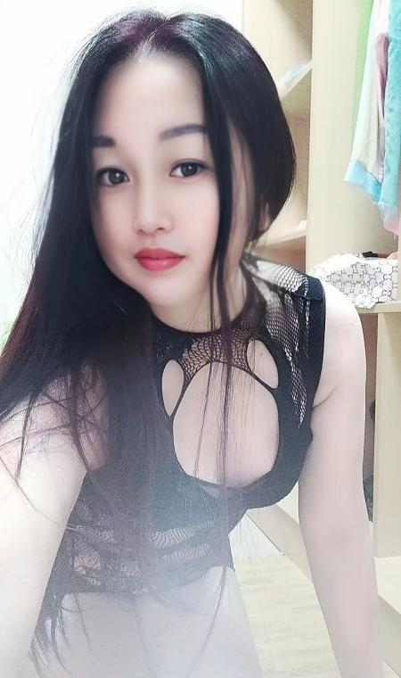 大奶少妇小安琪