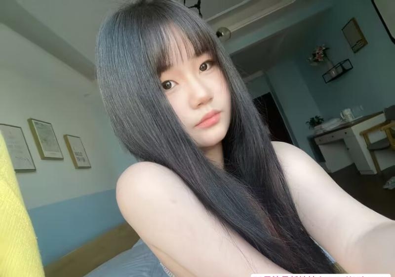 大学城嫩妹雪雪
