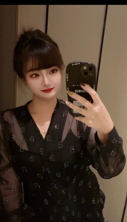 大理高挑静静姐姐