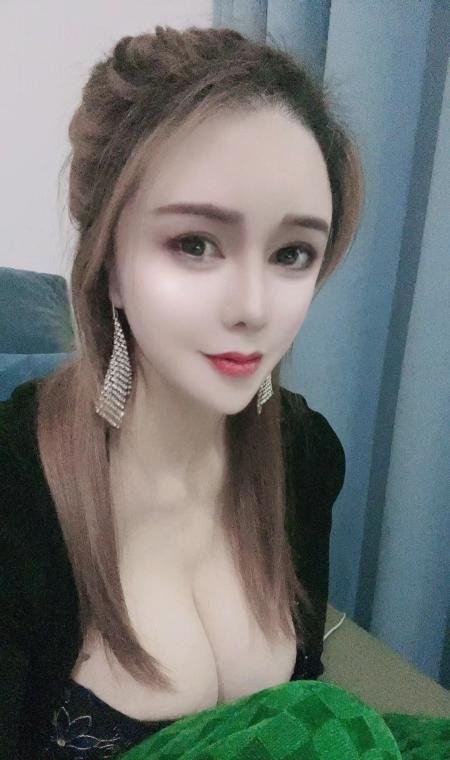 大胸混血儿Gigi
