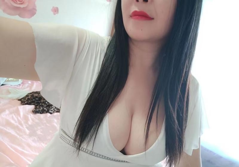 大胸熟女少妇