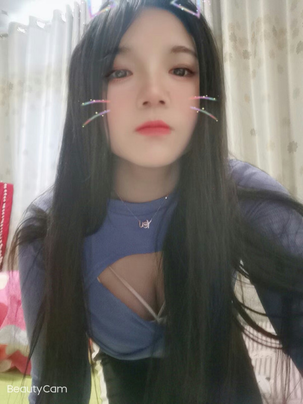 大胸美女