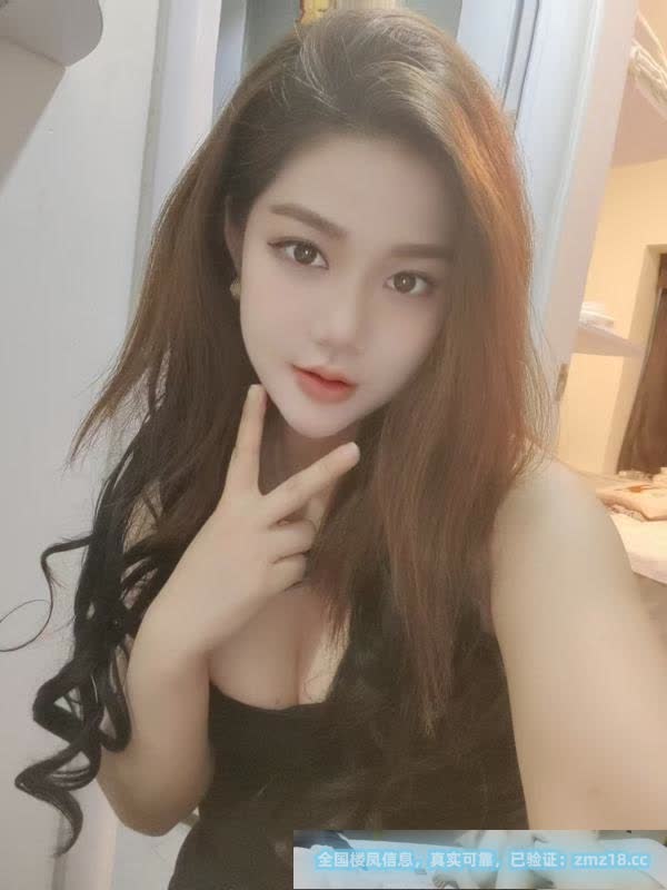 大胸颜值女友